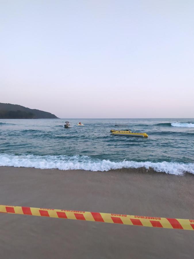 Casa Na Praia De Maresias Em Condominio Com Piscina Aquecida Na Av Principal De マレシアス エクステリア 写真